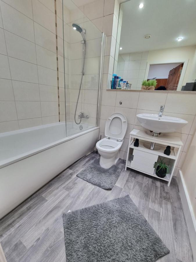 2 Bedroom - City Centre Location - Perfect For Family'S Бредфорд Екстер'єр фото